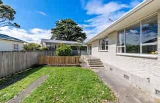 2/60 Riverside Road, Orewa