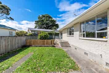 2/60 Riverside Road, Orewa