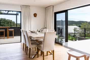 10C Long Street, Raglan