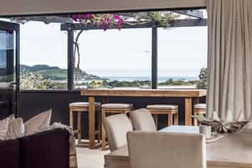 10C Long Street, Raglan