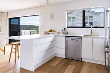 10C Long Street, Raglan