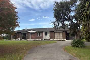 48 Farmlet Road, Karamu