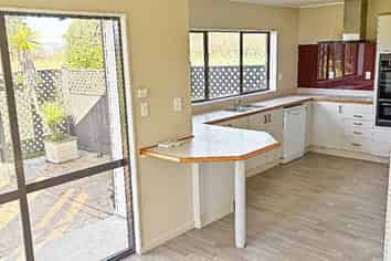 48 Farmlet Road, Karamu