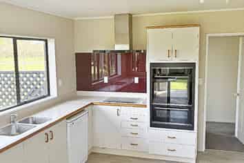 48 Farmlet Road, Karamu