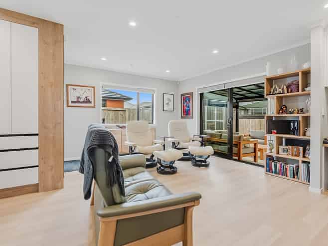 2/10 Norman Street, Nawton