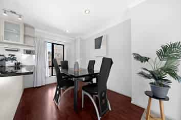 42 Arrowsmith Drive, Flat Bush