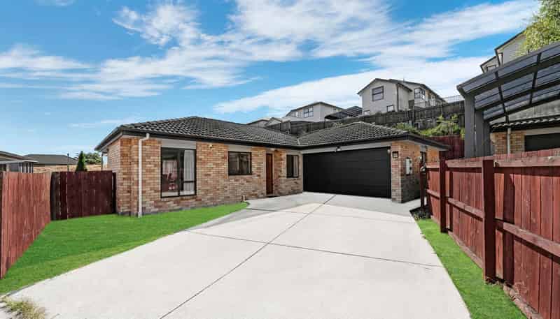 42 Arrowsmith Drive, Flat Bush