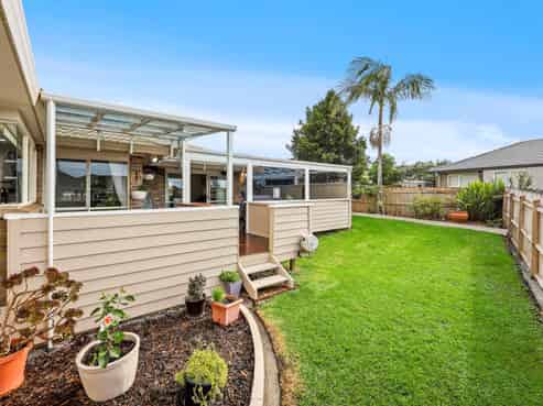 11 Amberwood Drive, Northpark