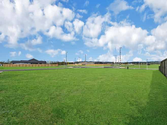 24 Karahui Road, Clevedon