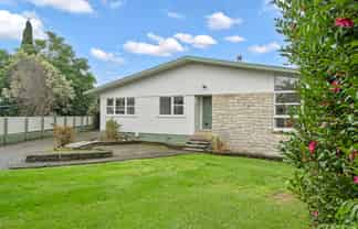 11 Jeeves Place, Tikipunga