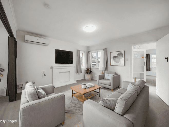 36 May Road, Mount Roskill