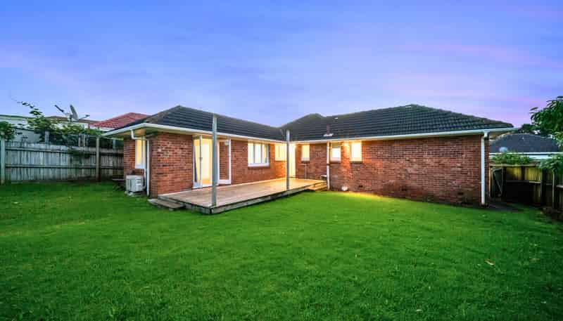 36 May Road, Mount Roskill