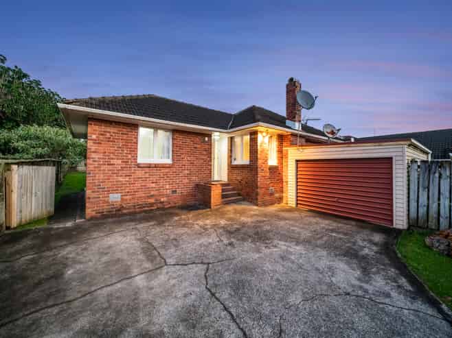 36 May Road, Mount Roskill