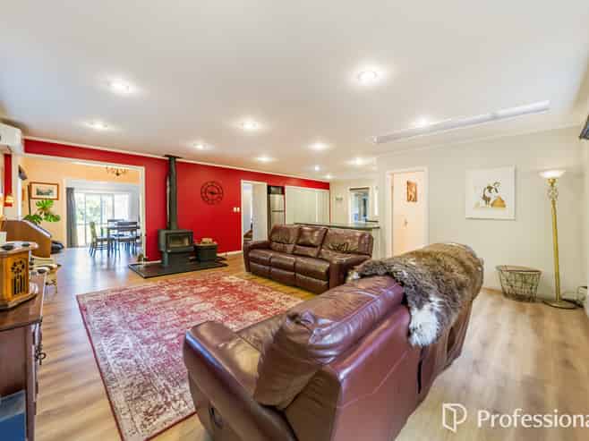 42 Korokoro Road, Korokoro