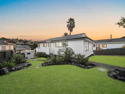 77 Brunner Road, Glen Eden
