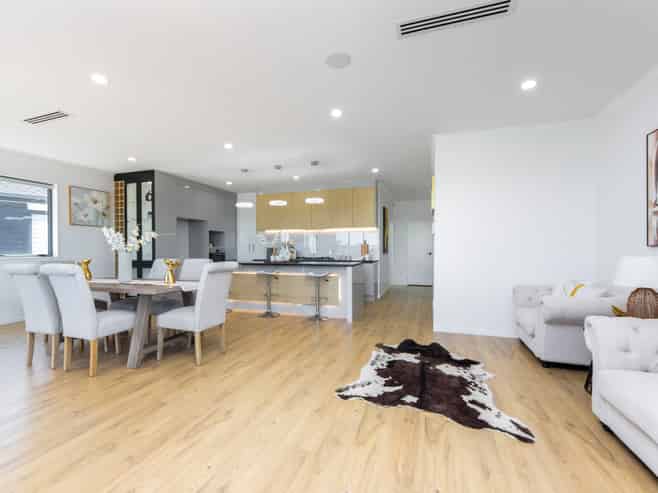 20 EVERGREEN PARADE, Rosehill