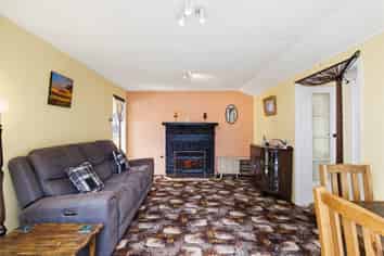 80 Pacific Drive, Southbridge
