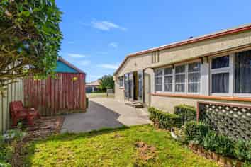 80 Pacific Drive, Southbridge