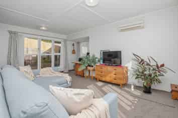 8A - 8B Devon Place, Cannons Creek
