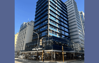 Compact Office in Sought‑After City Chambers