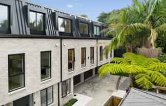 35D Lynden Avenue, Hillcrest