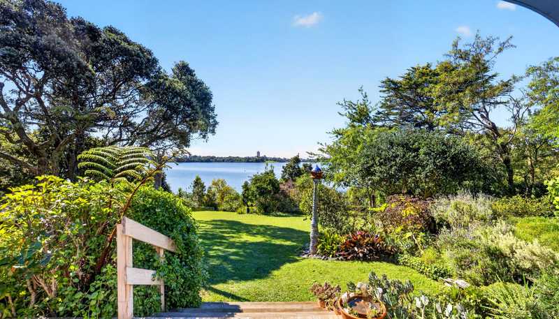 7-9 Lake View Road, Takapuna