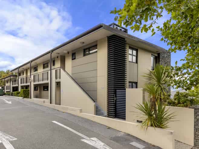 411/7 Adelaide Street, Queenstown