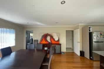 9 Kalmore Place, Flat Bush