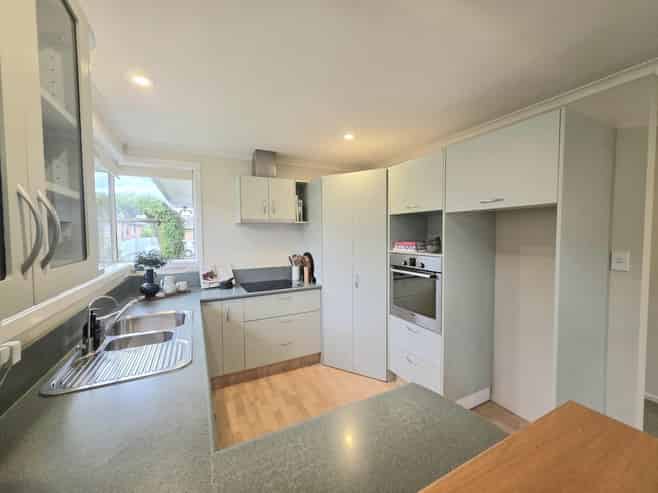 9/92 Perth Street, South Hill