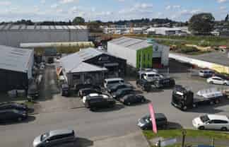 Frankton workhorse with secure yard