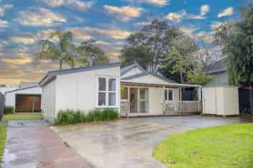338 Glengarry Road, Glen Eden