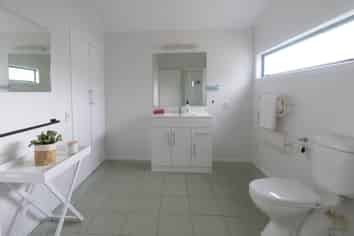 338 Glengarry Road, Glen Eden