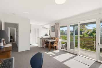 90 Eatwell Ave, Paraparaumu Beach