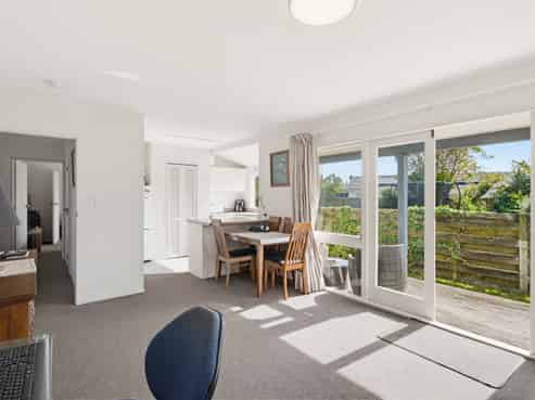 90 Eatwell Ave, Paraparaumu Beach