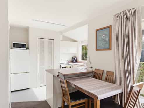 90 Eatwell Ave, Paraparaumu Beach