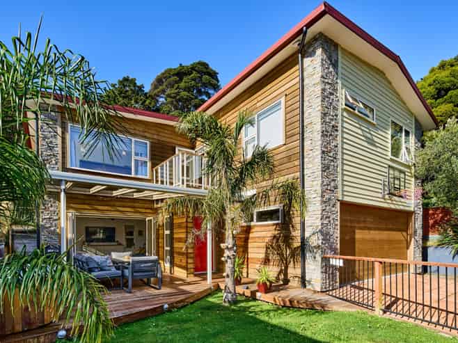 74F Heretaunga Square, Silverstream