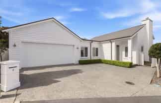 8 Pebble Beach Way, Papamoa