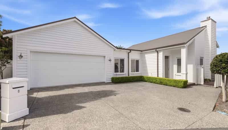 8 Pebble Beach Way, Papamoa