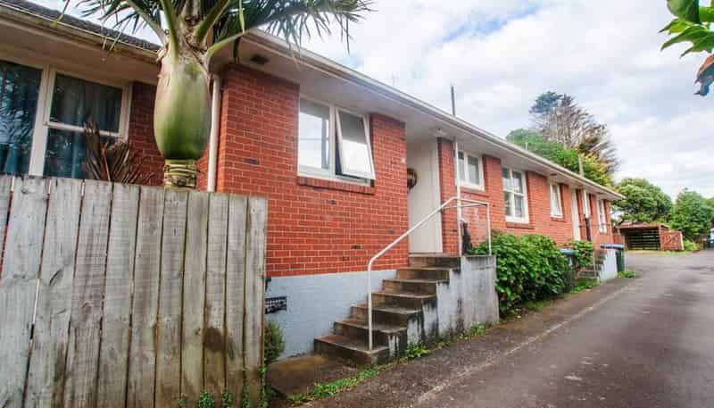 2/35 Athens Road, Onehunga