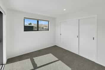 422A Tremaine Avenue, Takaro