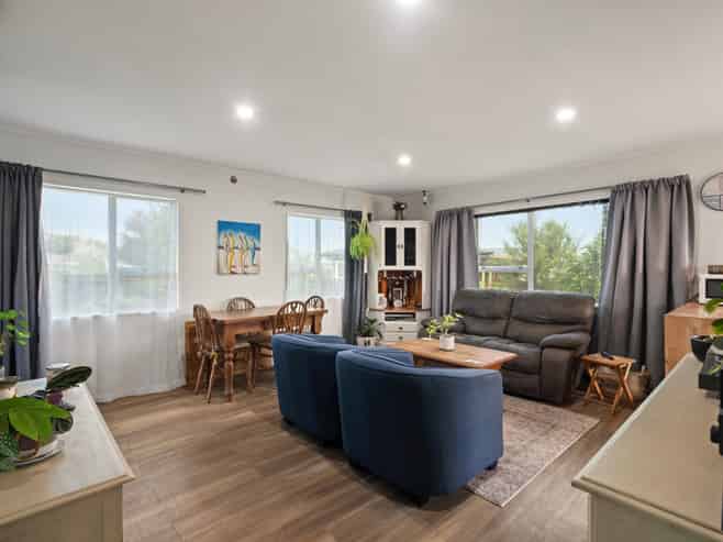 4 Cross Street, Drury