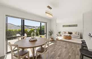 5 Bryan Gallagher Place, Welcome Bay