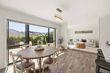 5 Bryan Gallagher Place, Welcome Bay