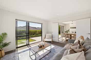 5 Bryan Gallagher Place, Welcome Bay