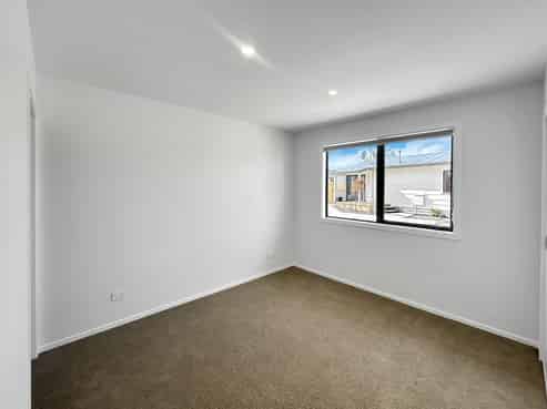 420C Tremaine Avenue, Takaro