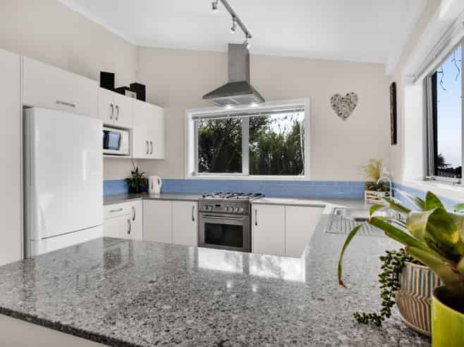 14 Culzean Grove, Bell Block