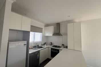 1/12 The Strand, Wainuiomata