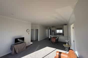 1/12 The Strand, Wainuiomata