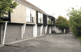 4/17 Stoneyhurst Street, Merivale