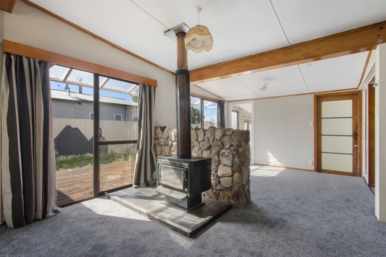Four Bedrooms, Plenty of Opportunity - Aanzicht 5